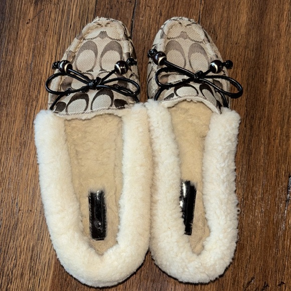 Coach Carsyn Shearling Coach signature moccasins indoor/outdoor - Picture 8 of 10